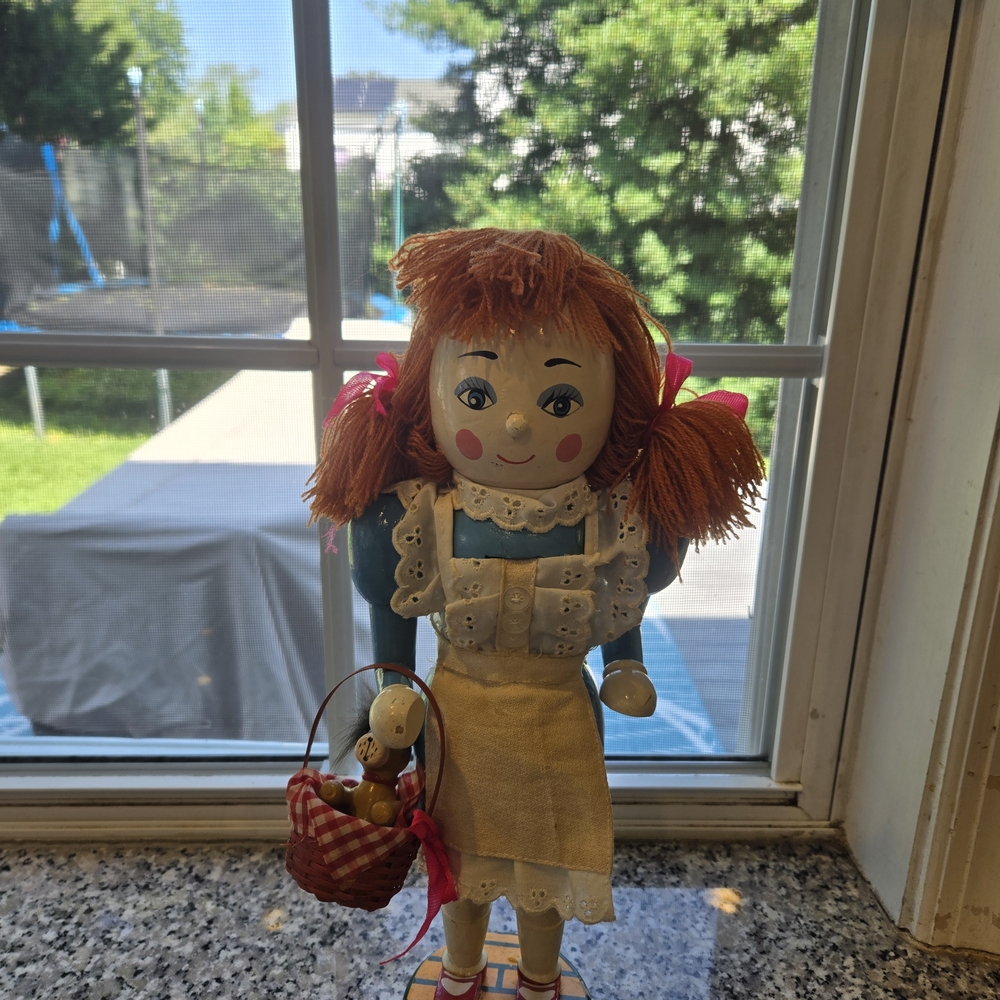 Nutcracker Wooden Doll Wizard Of Oz